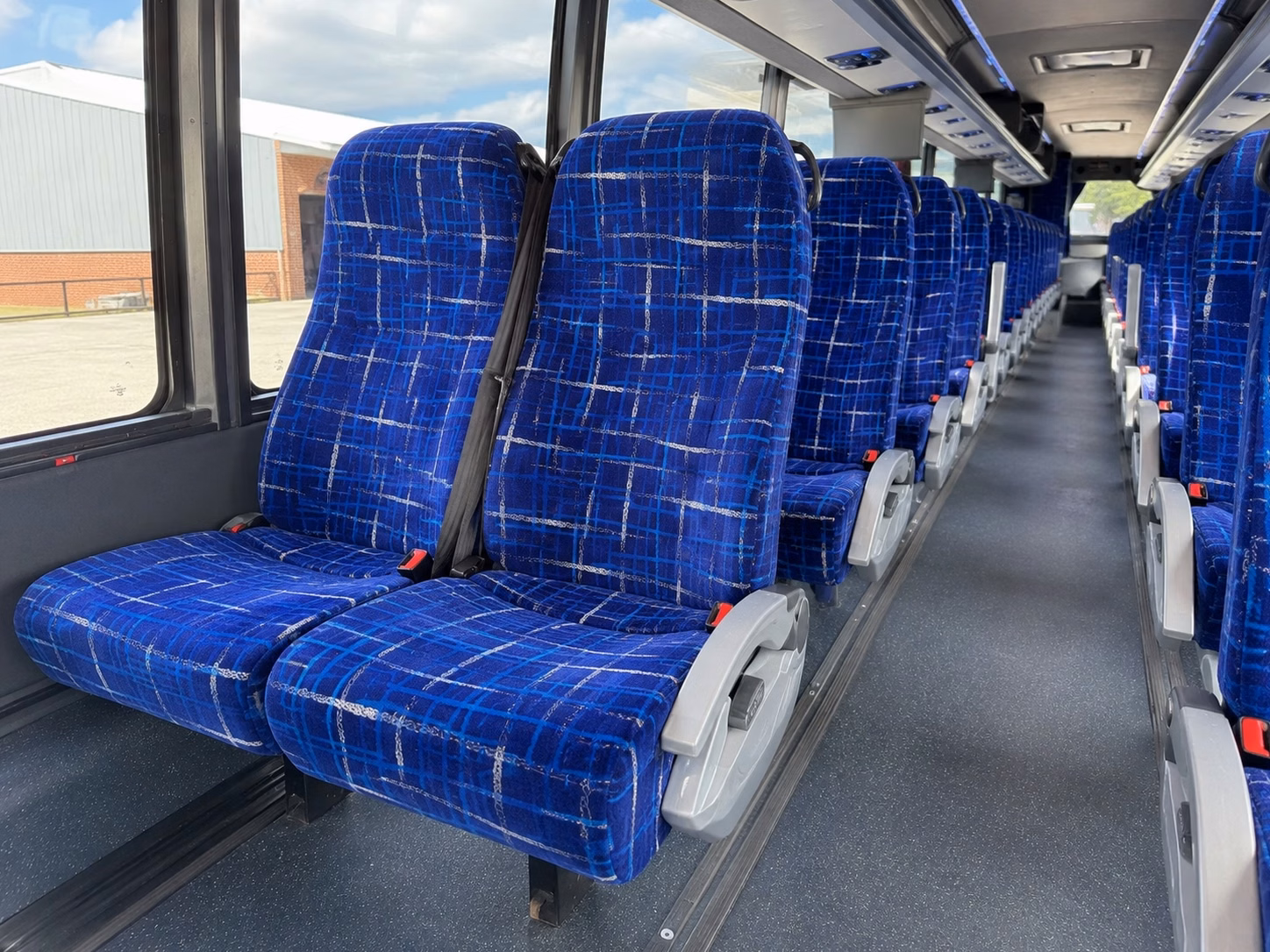 employee shuttle services in minneapolis